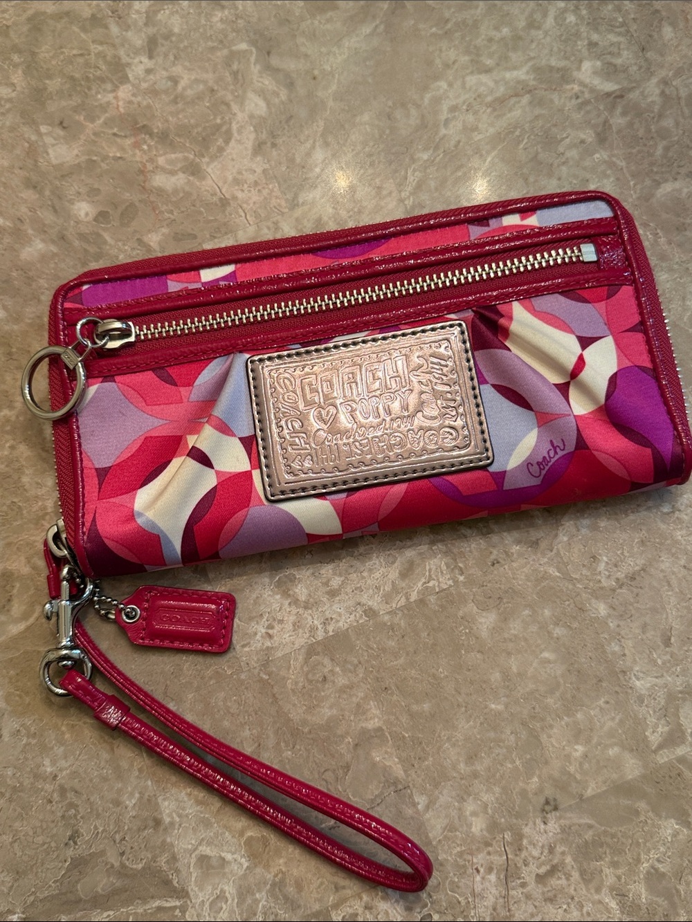 Coach NWOT Poppy Pink and Purple Signature C Large Wallet with Wristlet Strap - Picture 10 of 16